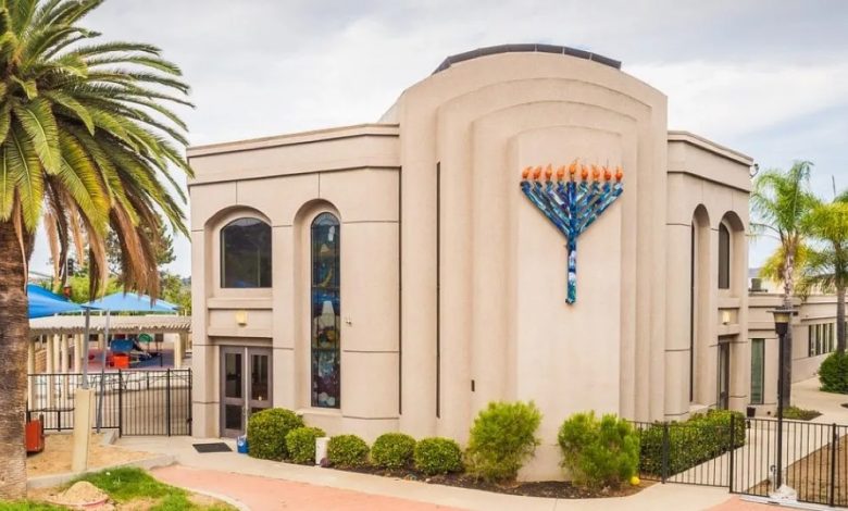 San Diego Court Sides with Smith & Wesson in Chabad of Poway Lawsuit