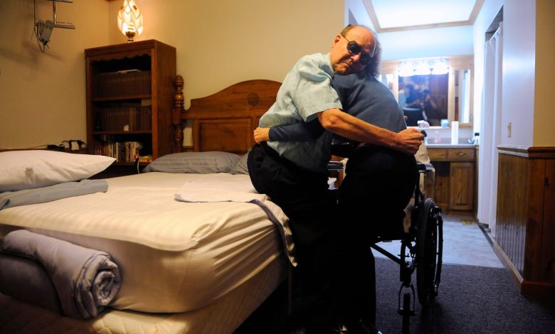 VA plans to expand caregiver benefits, postpone program discharges