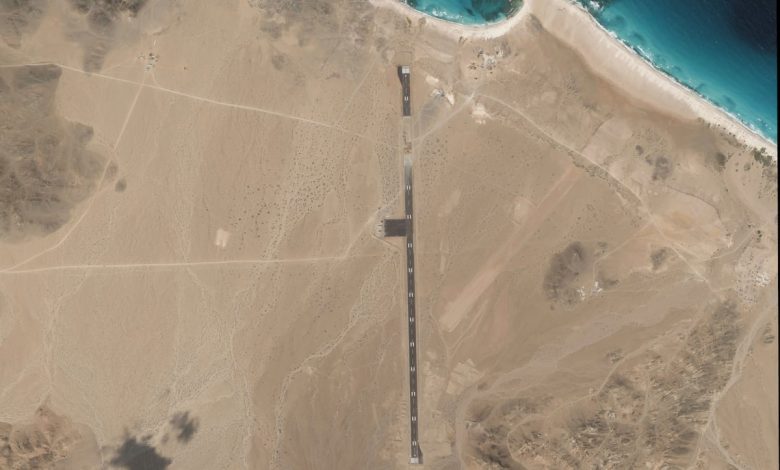 Amid Houthi threats, a mysterious airstrip appears on Yemeni island