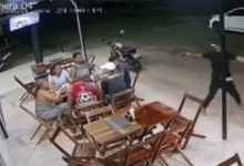 VIDEO: Armed Restaurant Customer Waits For The Perfect Moment To Strike Against Suspect